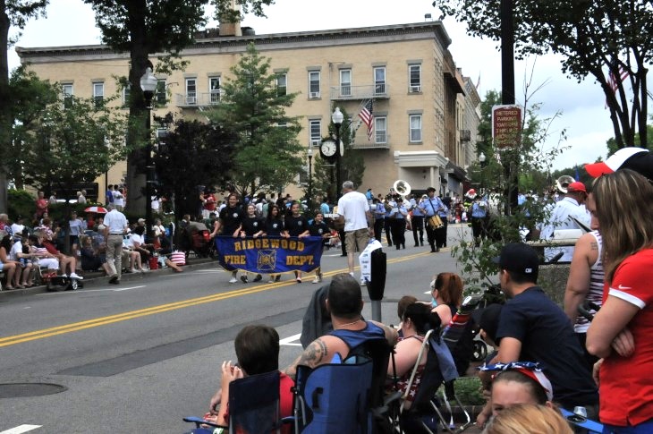 2015-7-5RidgewoodParade 020_01.JPG