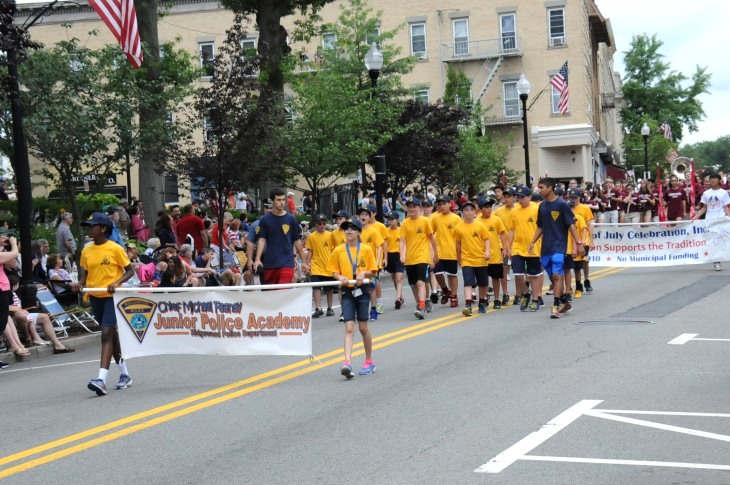 2015-7-5RidgewoodParade 009_01.JPG