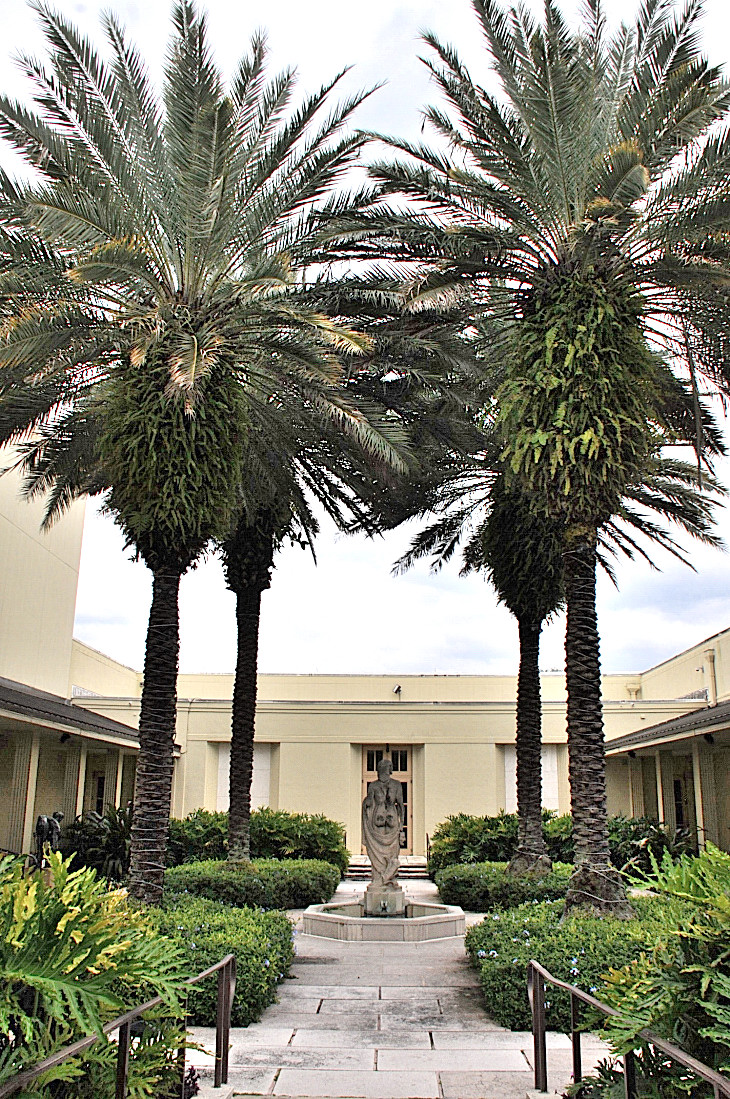 2016-2-15miamiartshow2 1073_01.JPG