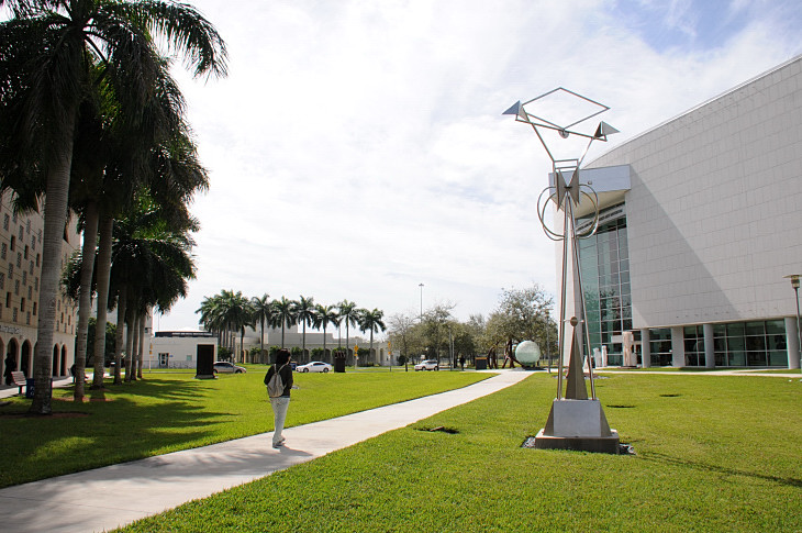 2016-2-15miamiartshow2 1447_01.JPG