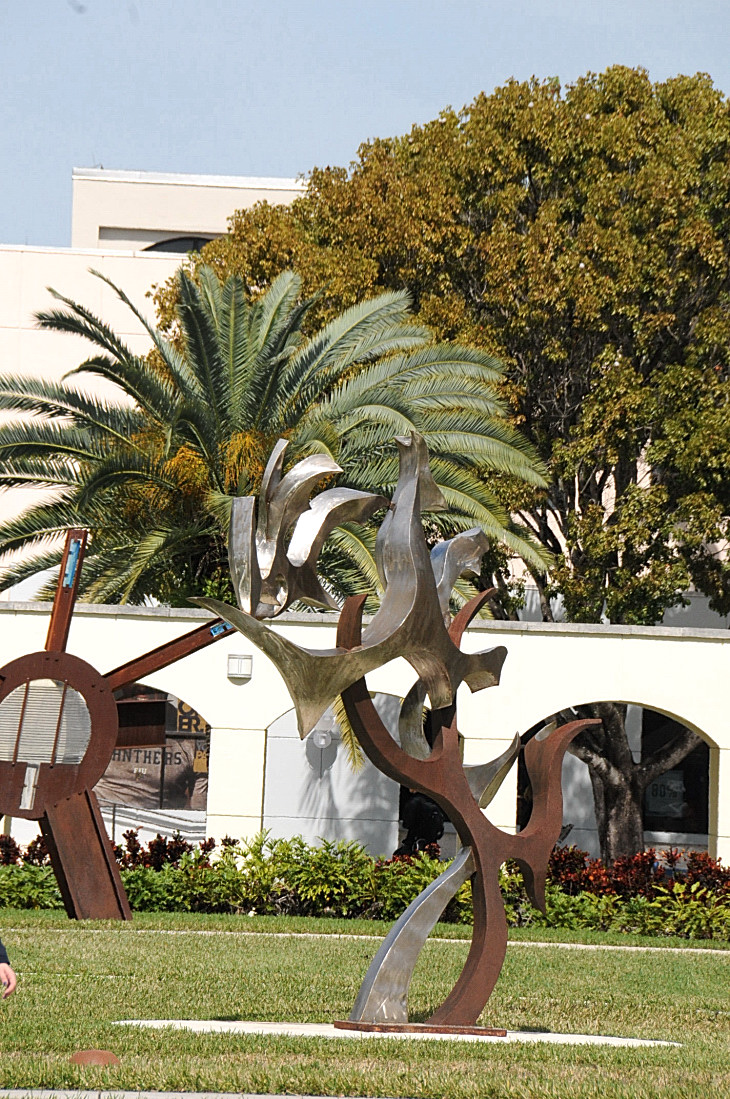 2016-2-15miamiartshow2 1504_01.JPG